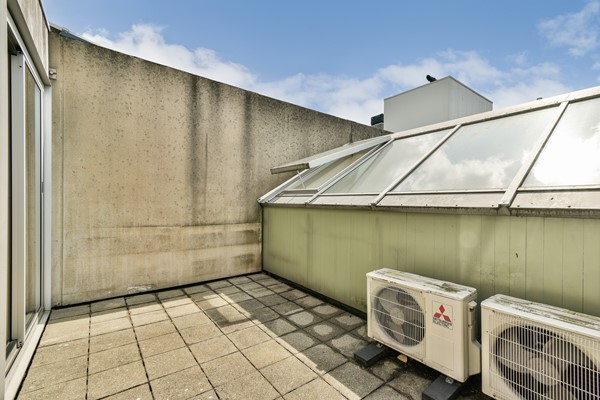 Medium property photo - C.J.K Van Aalststraat 75, 1019 JX Amsterdam